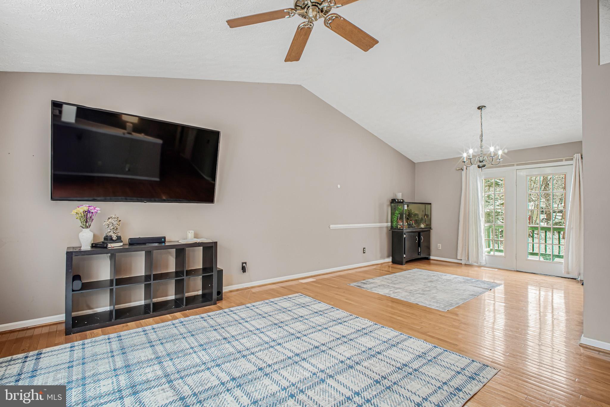 LAKE WILDERNESS - Residential