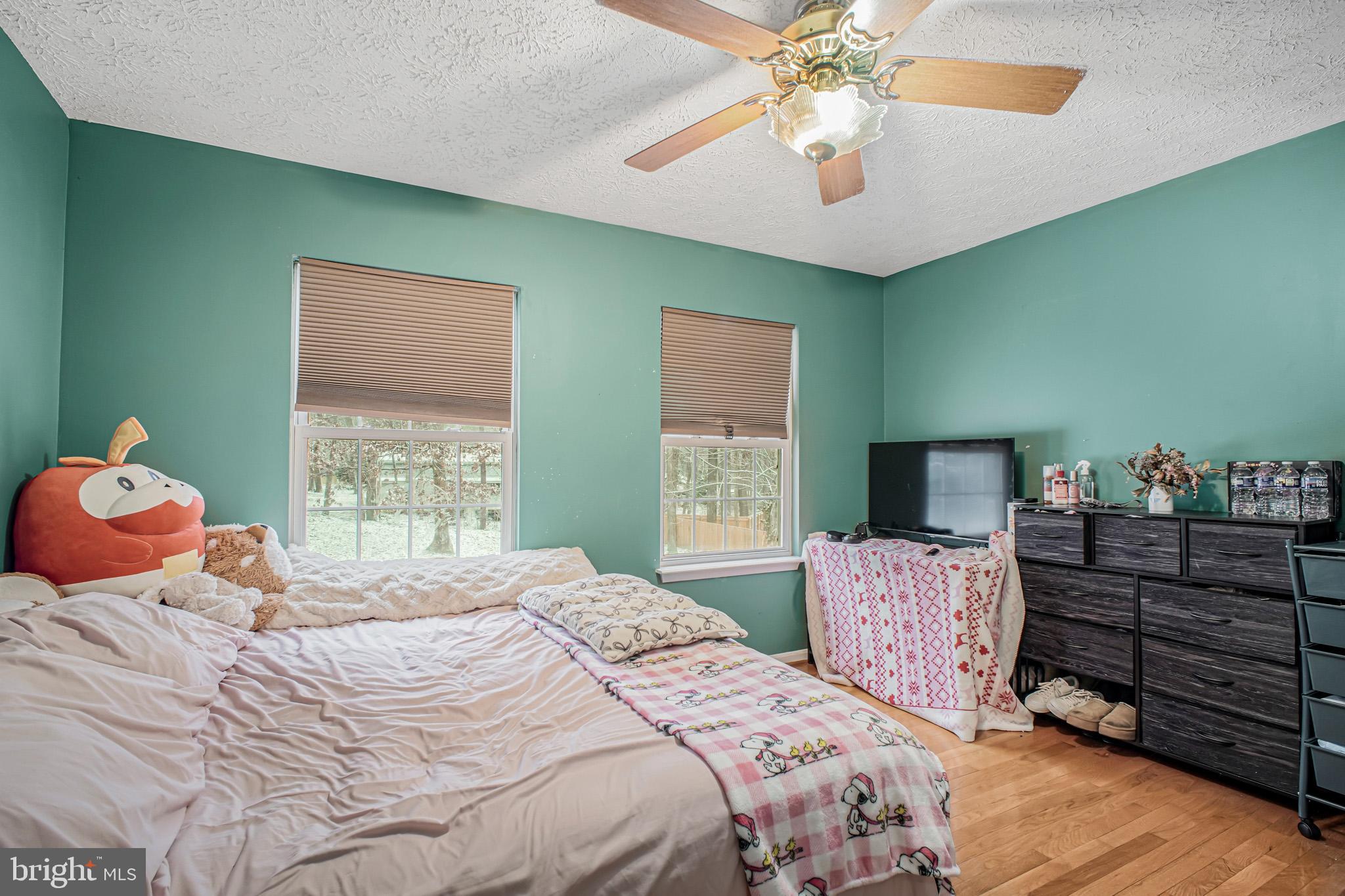 LAKE WILDERNESS - Residential