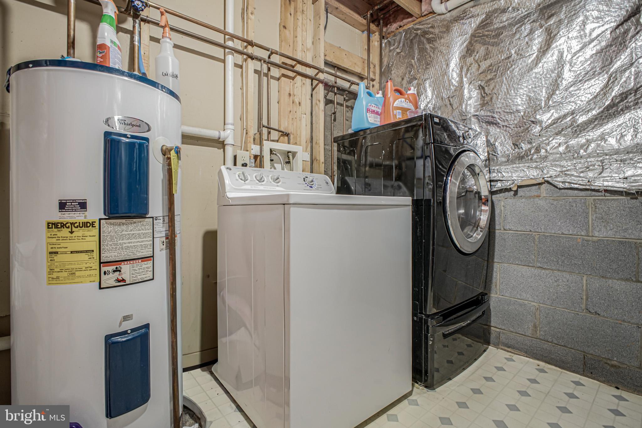 LAKE WILDERNESS - Residential