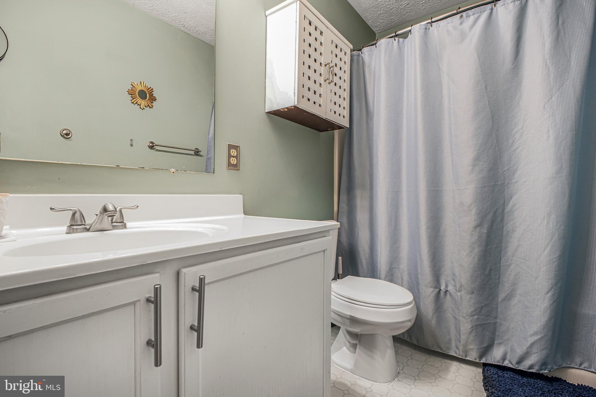 LAKE WILDERNESS - Residential