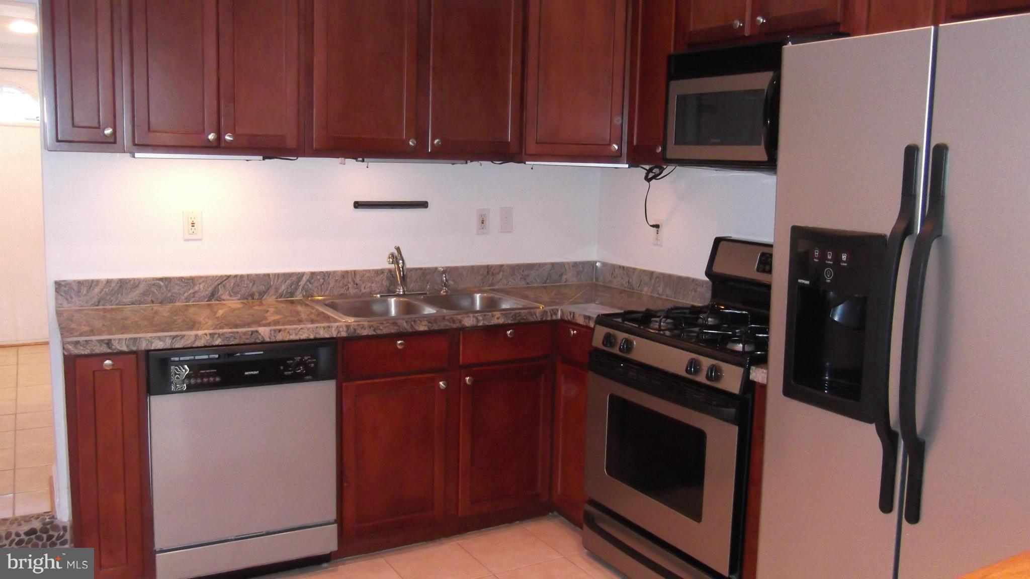 WASHINGTON VILLAGE - Residential Lease