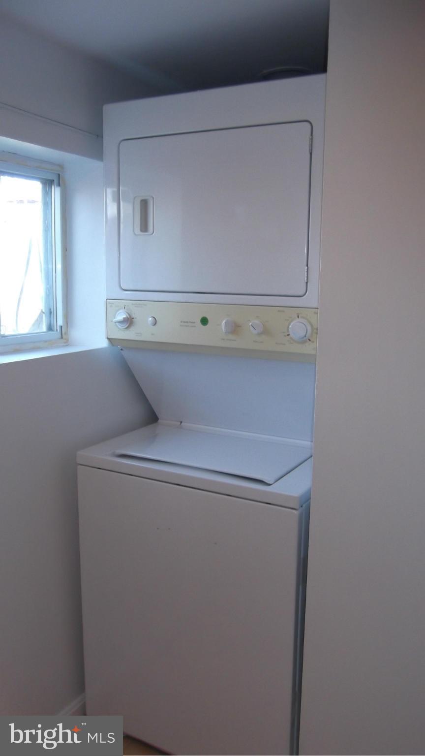 WASHINGTON VILLAGE - Residential Lease