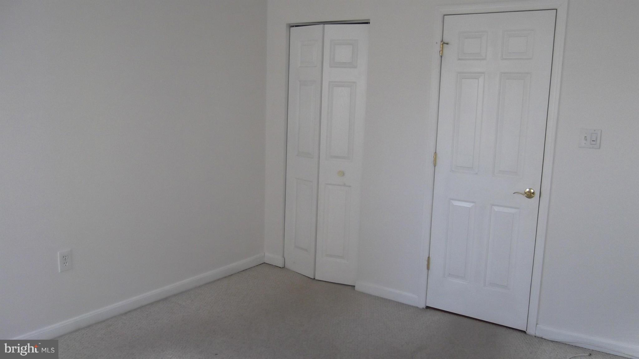 WASHINGTON VILLAGE - Residential Lease