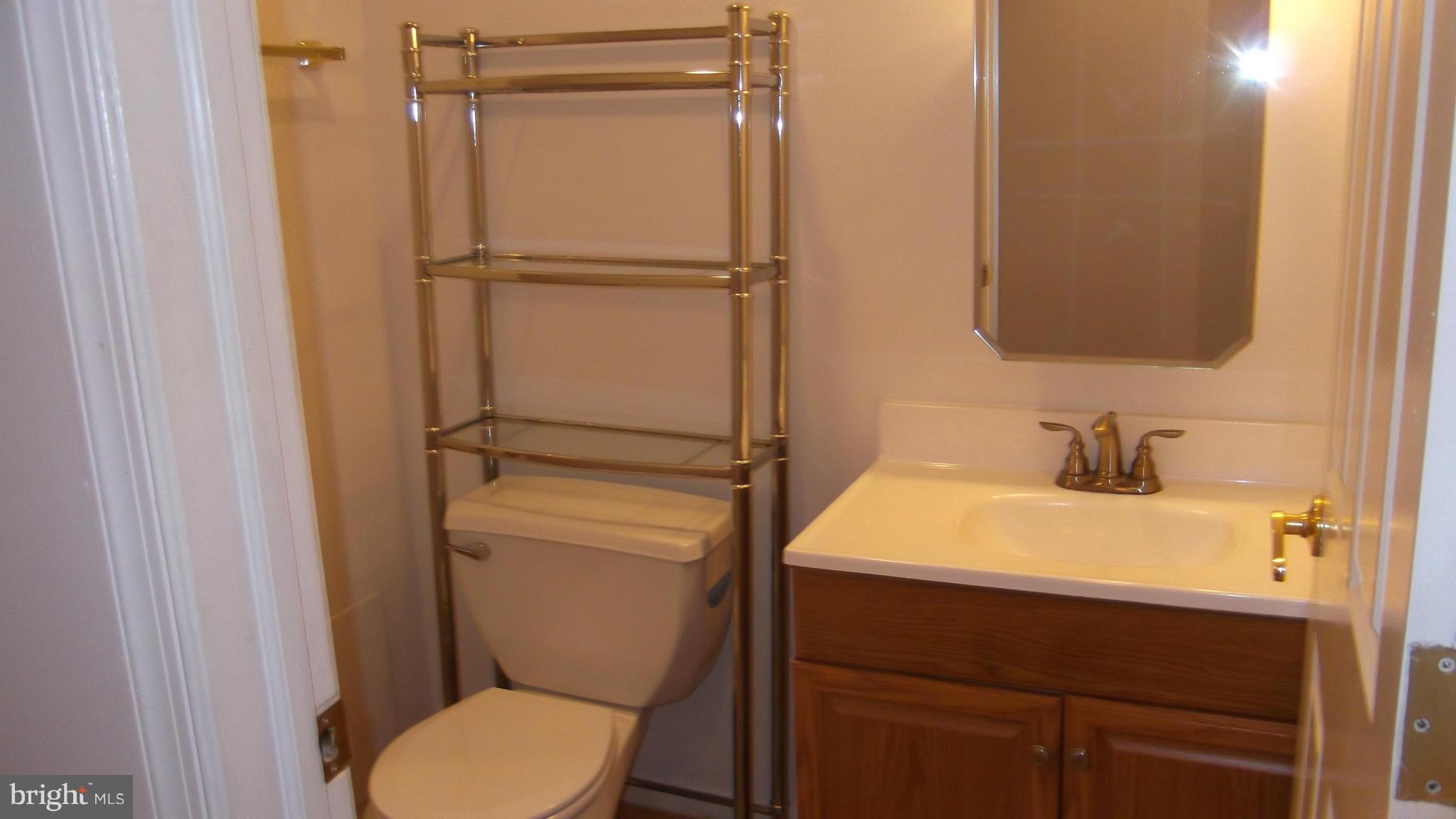 WASHINGTON VILLAGE - Residential Lease