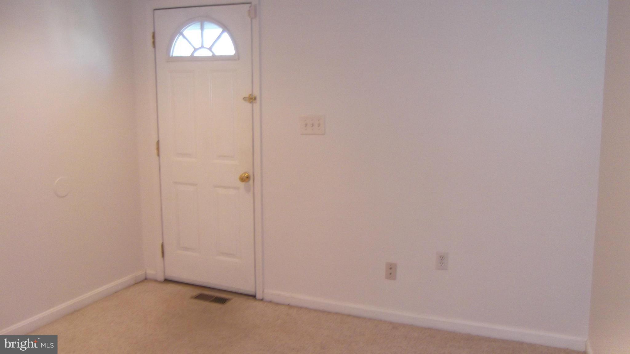 WASHINGTON VILLAGE - Residential Lease