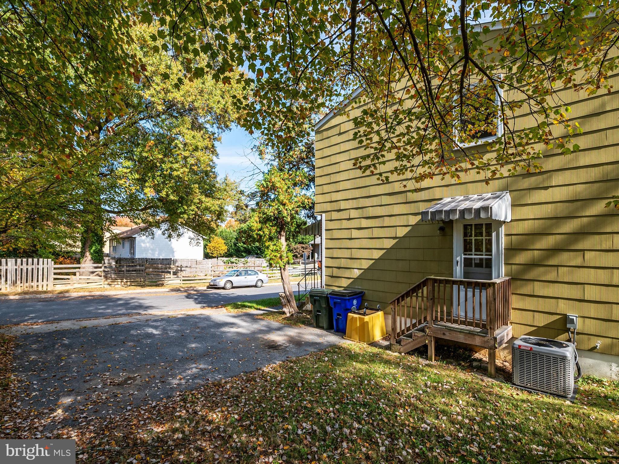 CRYSTAL SPRINGS - Residential