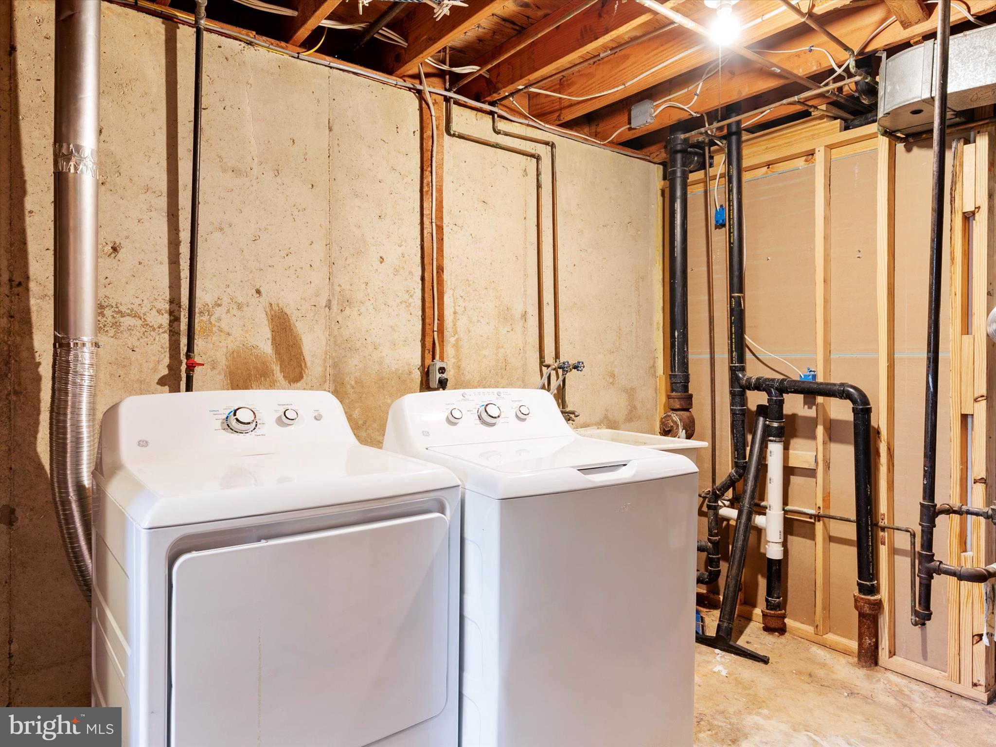 CRYSTAL SPRINGS - Residential