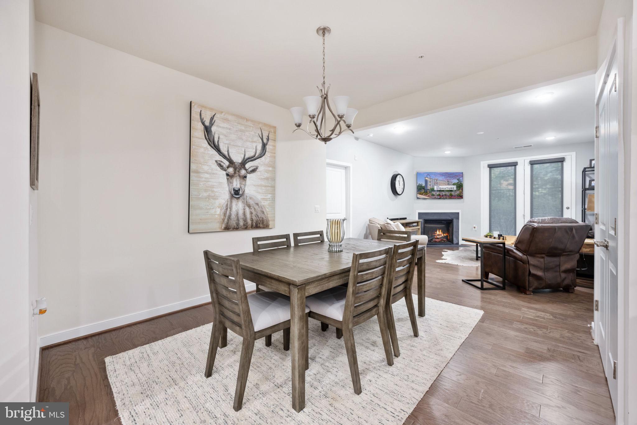 SIGNATURE AT BROADLANDS - Residential