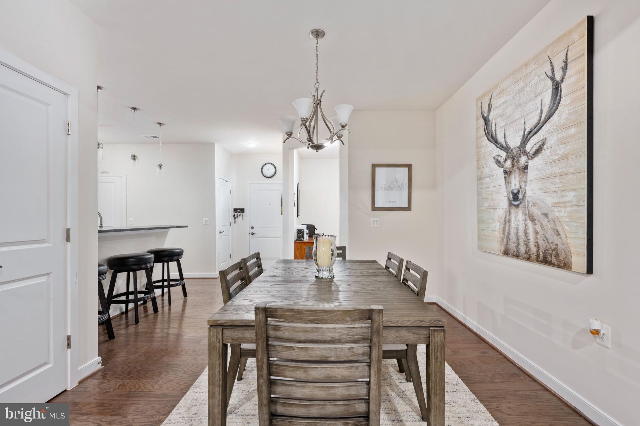 SIGNATURE AT BROADLANDS - Residential