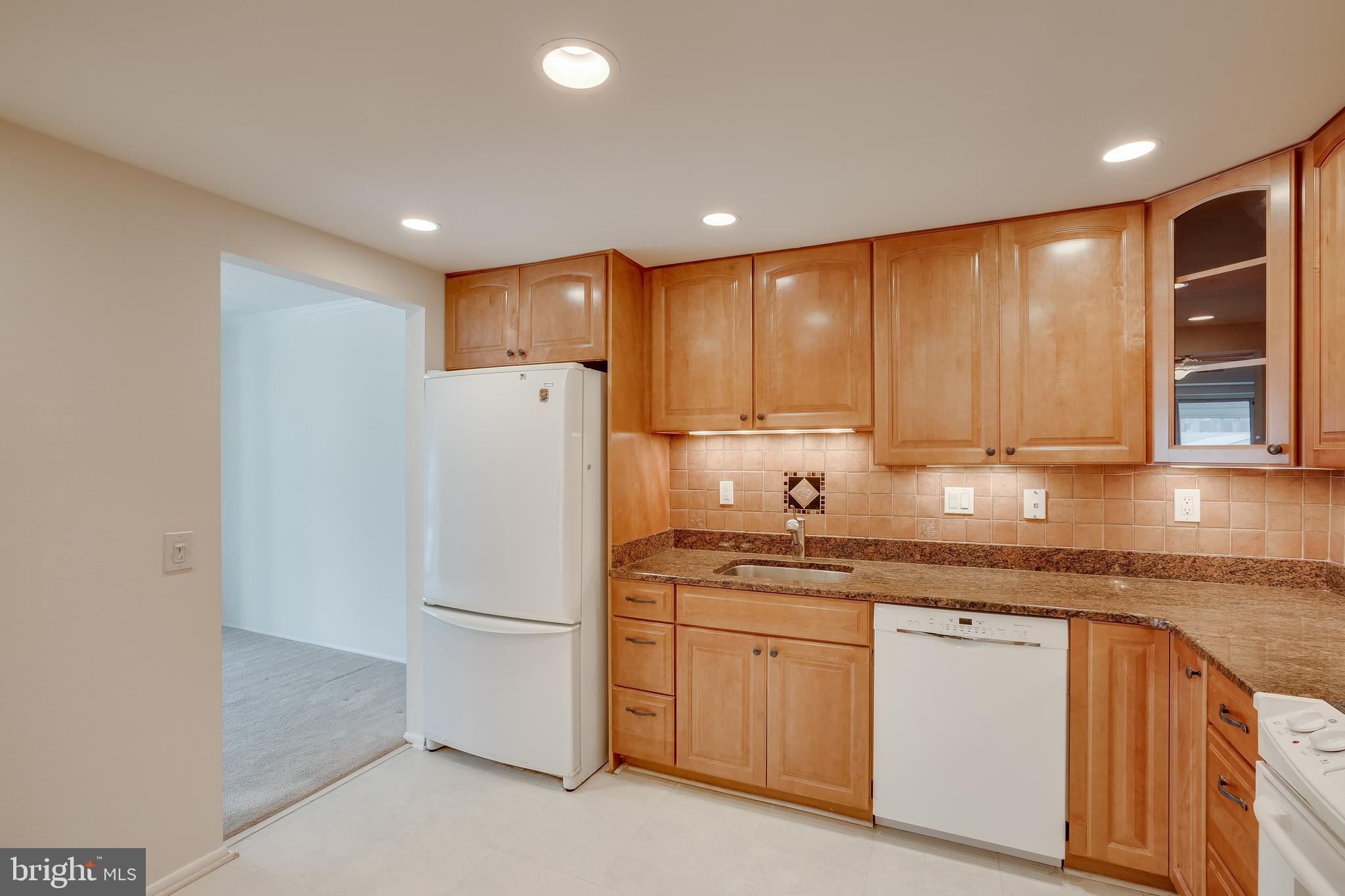 ROSSMOOR MUTUAL #14 - Residential