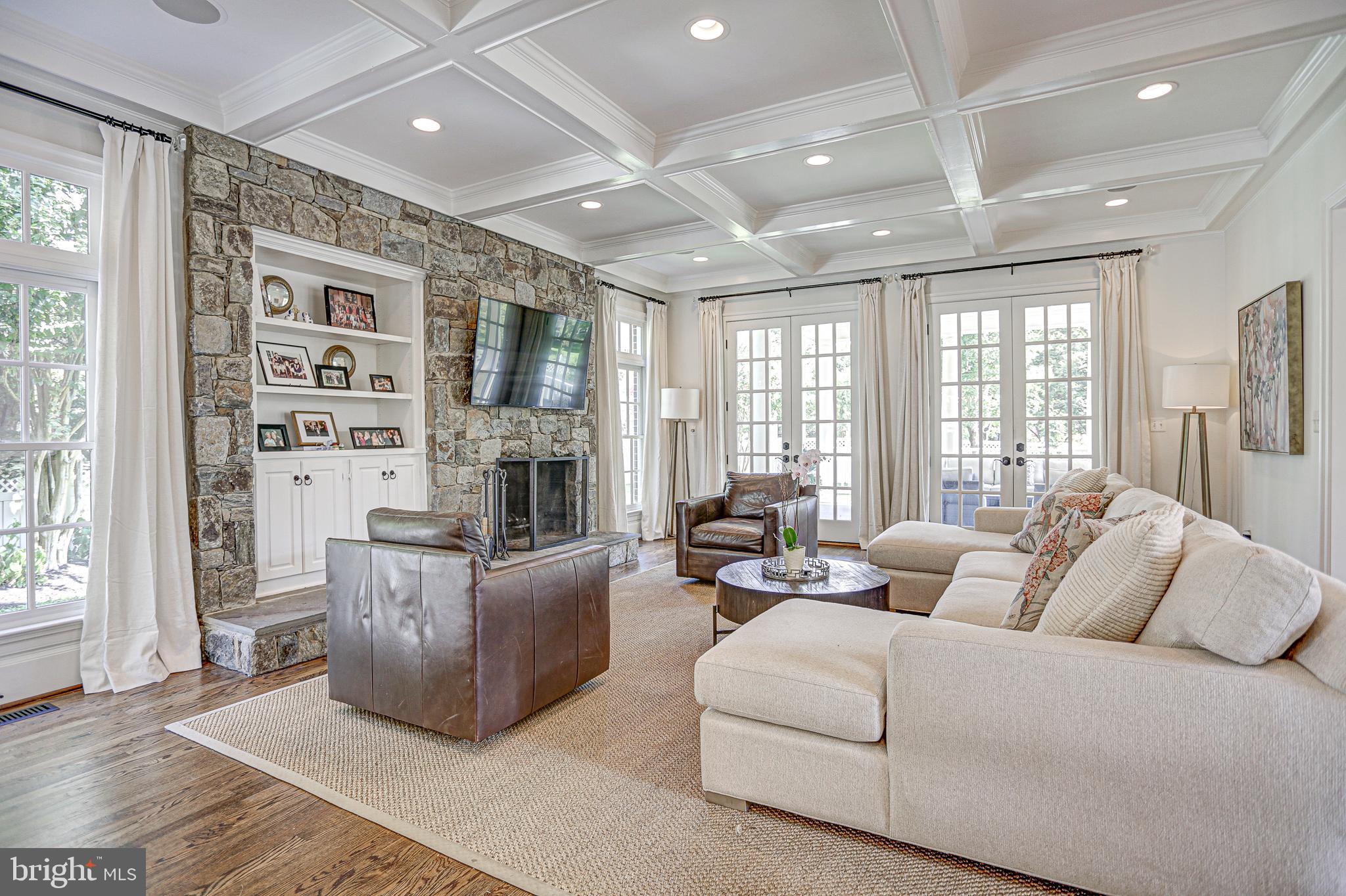 MCAULEY PARK - Residential