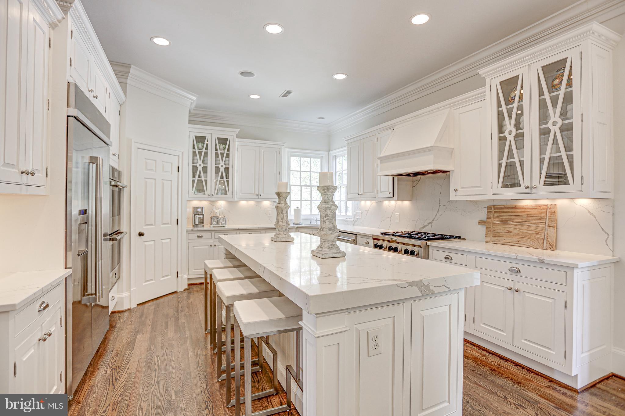 MCAULEY PARK - Residential