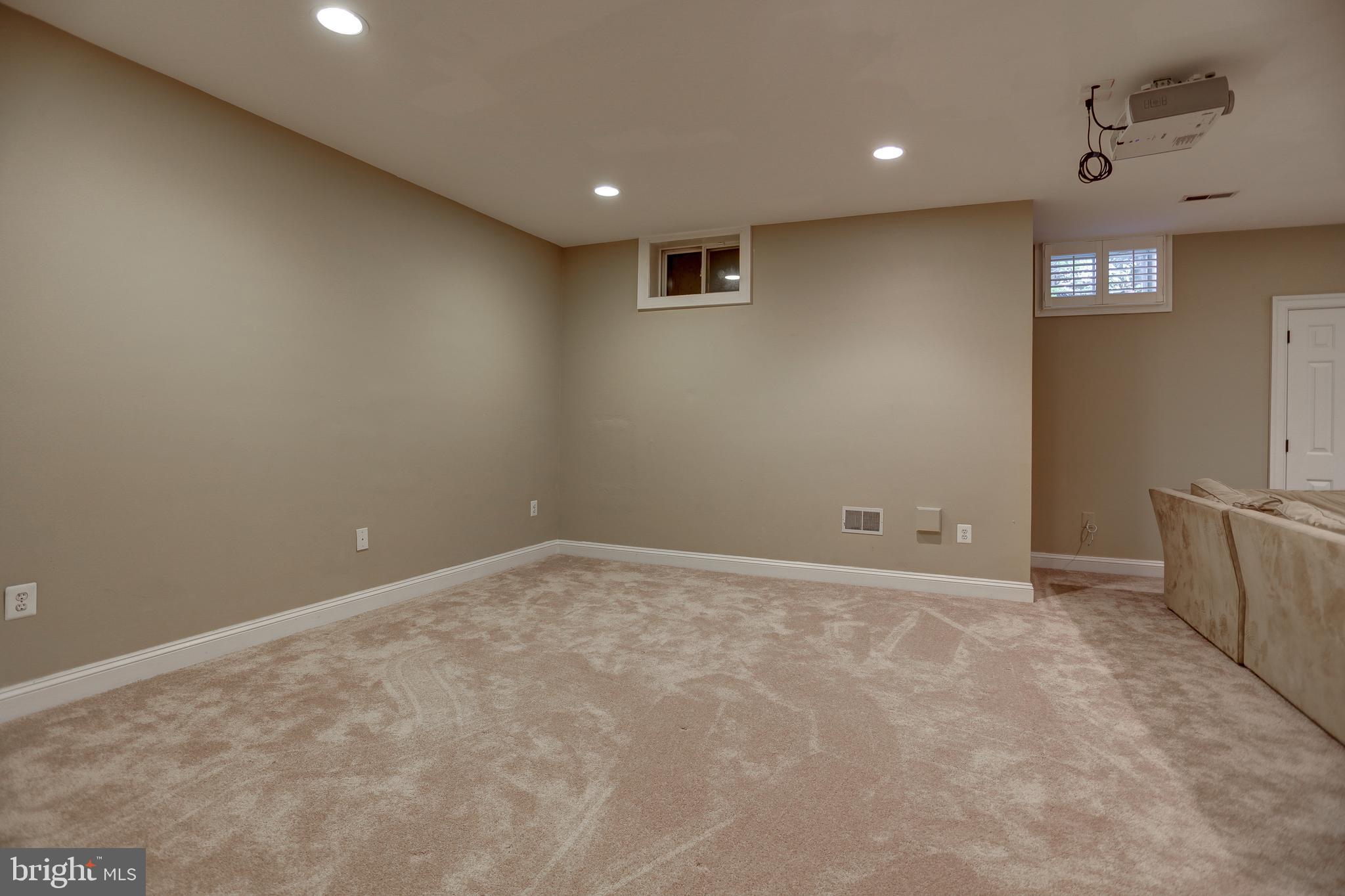 MCAULEY PARK - Residential