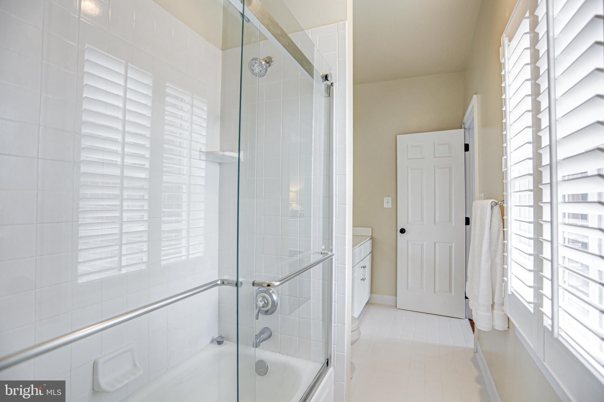 MCAULEY PARK - Residential