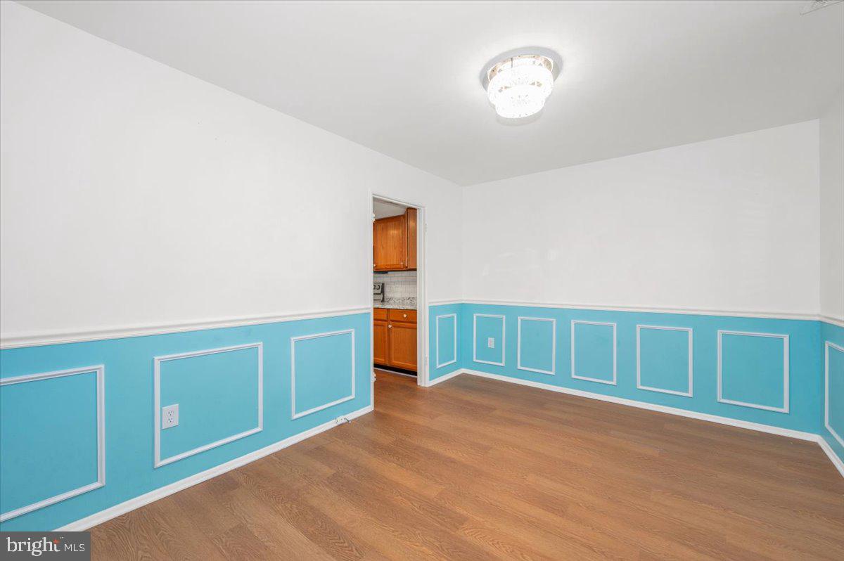 LEISURE WORLD - Residential