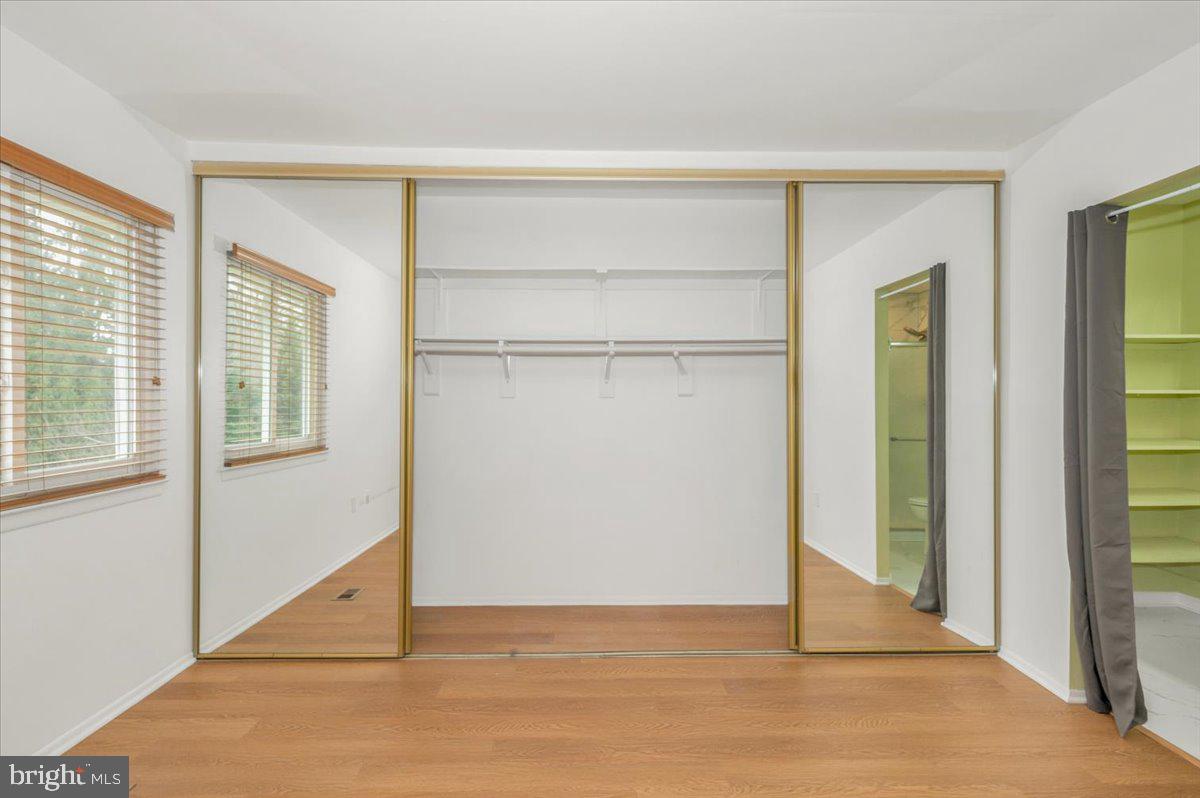 LEISURE WORLD - Residential