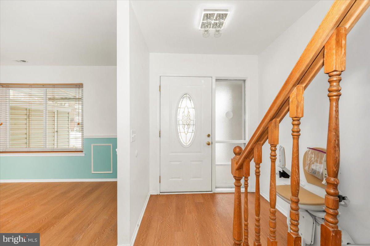 LEISURE WORLD - Residential