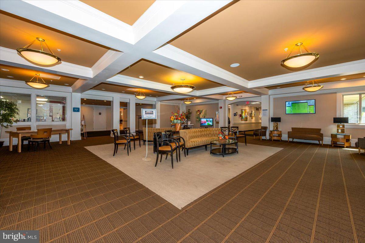 LEISURE WORLD - Residential