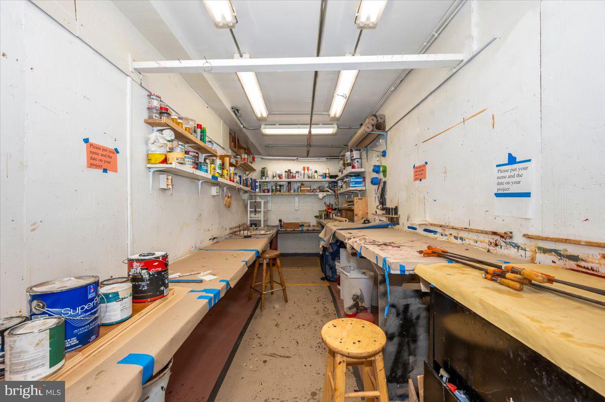 LEISURE WORLD - Residential