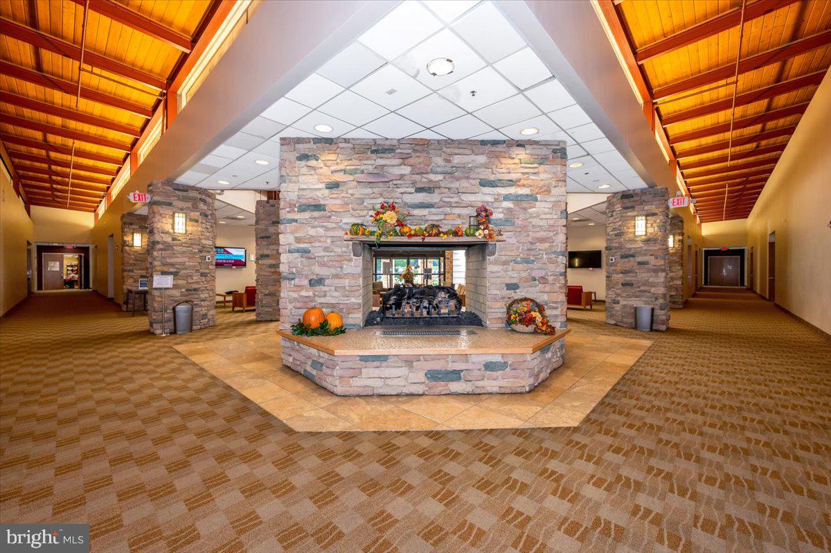 LEISURE WORLD - Residential