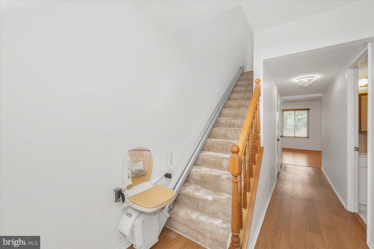 LEISURE WORLD - Residential