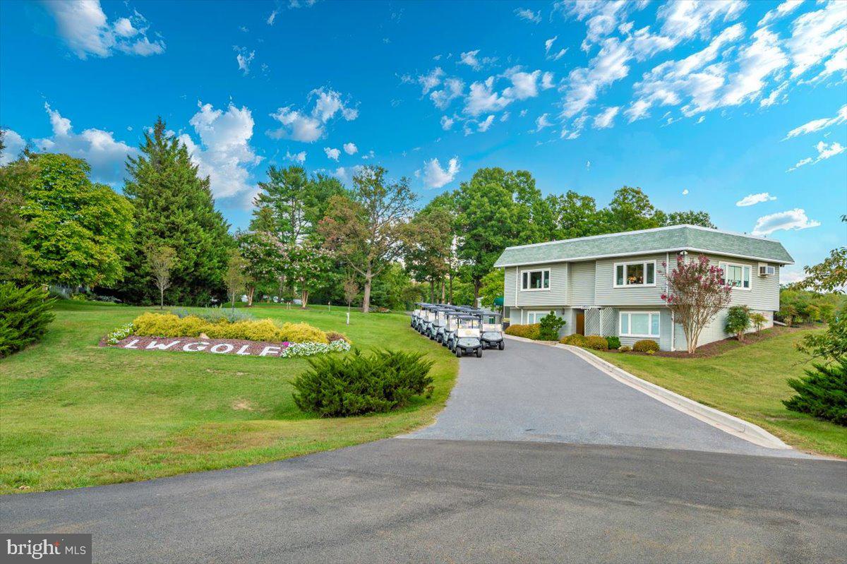 LEISURE WORLD - Residential