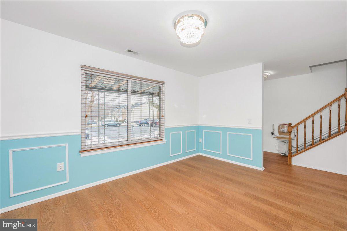 LEISURE WORLD - Residential