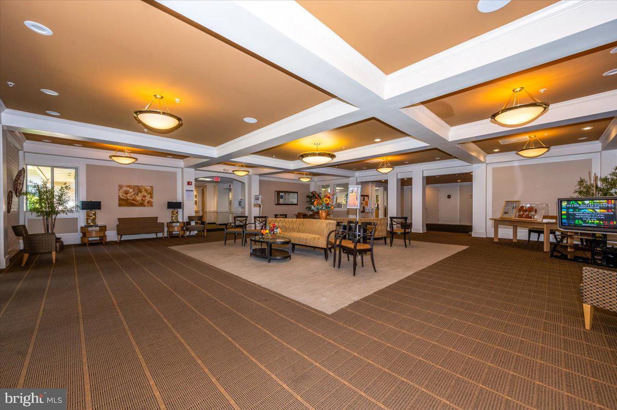 LEISURE WORLD - Residential