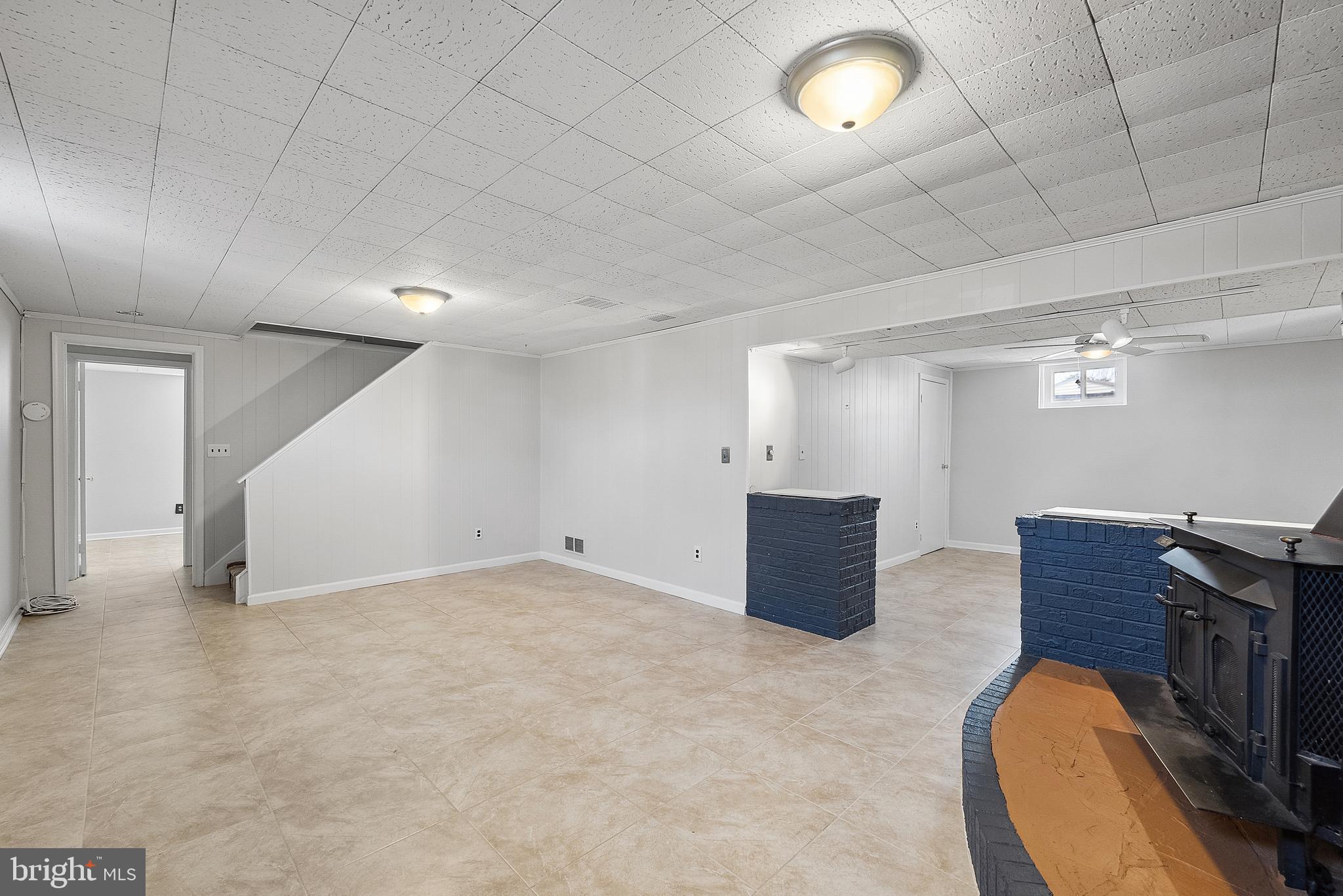 DEFENSE HEIGHTS - Residential