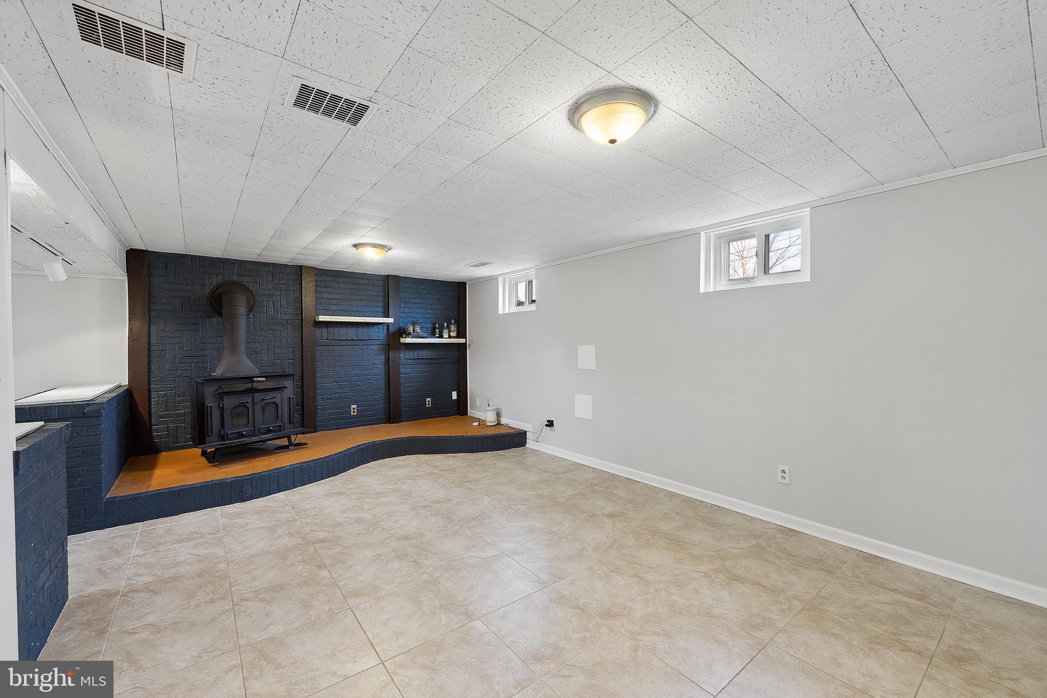 DEFENSE HEIGHTS - Residential