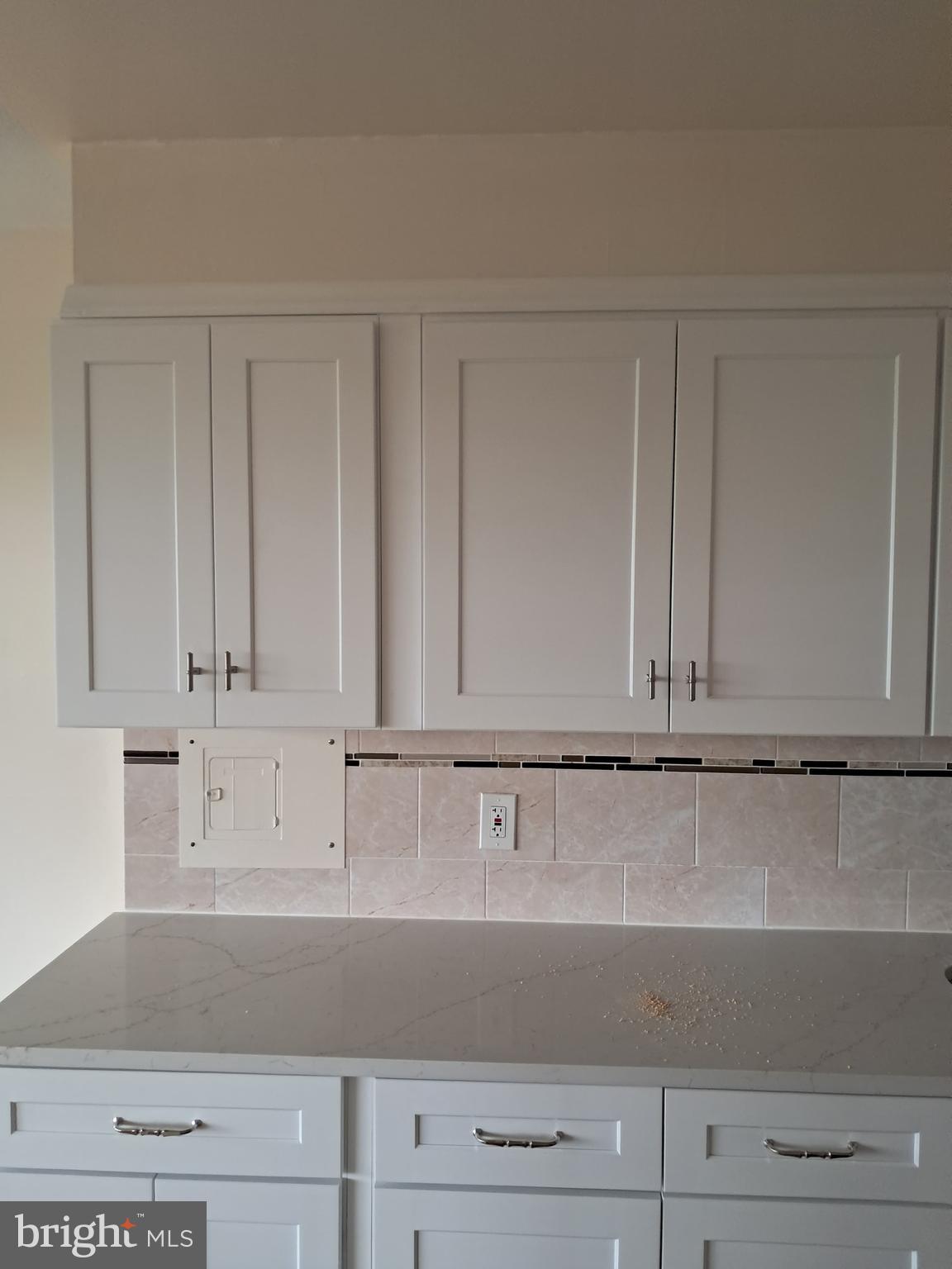 613 W BARCLAY TOWERS RT 70 613