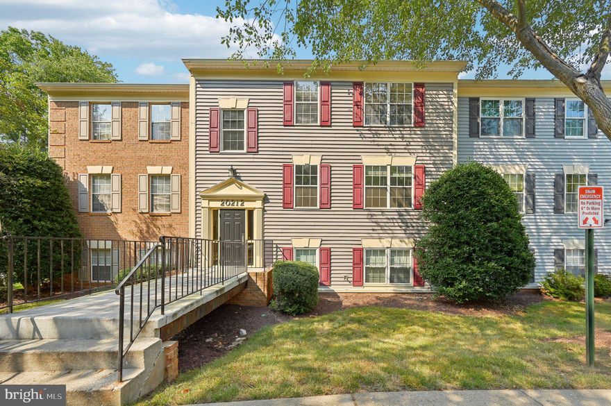 Welcome to 20212 Shipley Ter. This beautiful Spacious condo has 2 Bedrooms, 2 Full Bathrooms and Fireplace. Washer and Dryer in the unit. Easy parking in the large unassigned lot directly in front of the building. Located near I-270, metro bus and trains, and shopping centers.