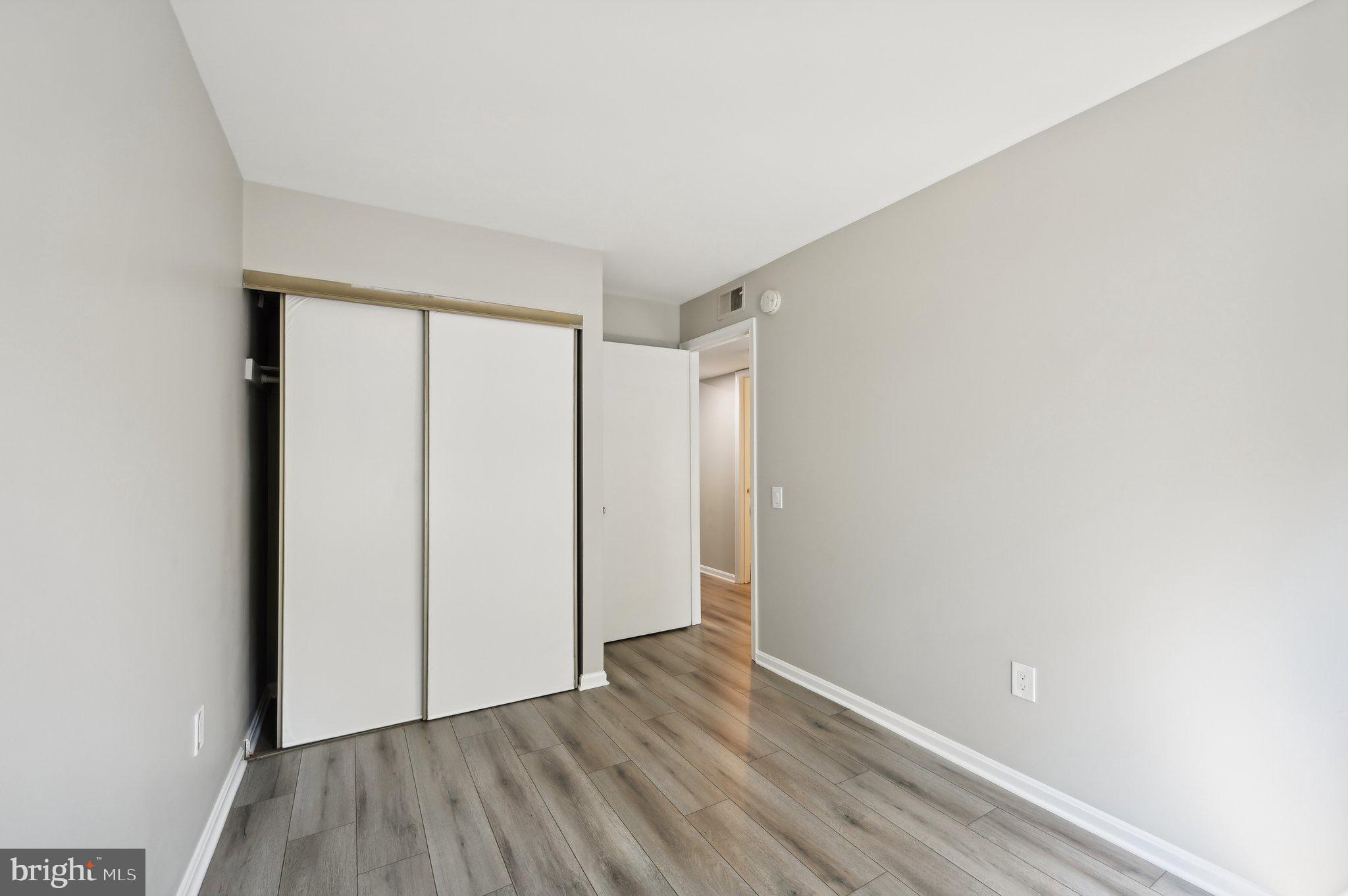 LAKEVIEW - Residential Lease