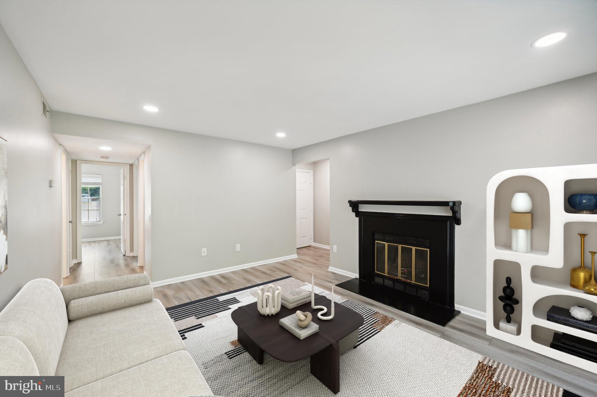 LAKEVIEW - Residential Lease