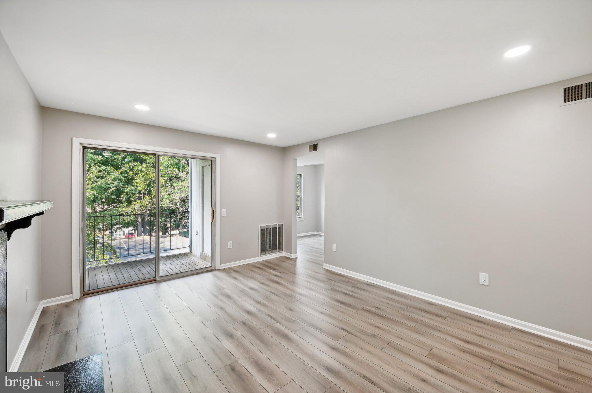 LAKEVIEW - Residential Lease