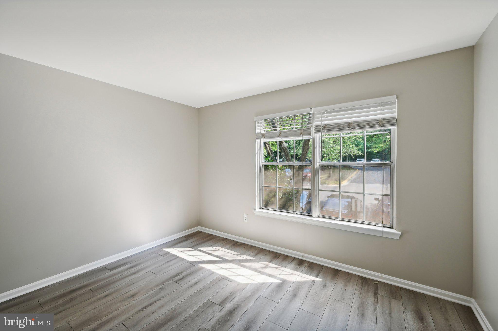 LAKEVIEW - Residential Lease