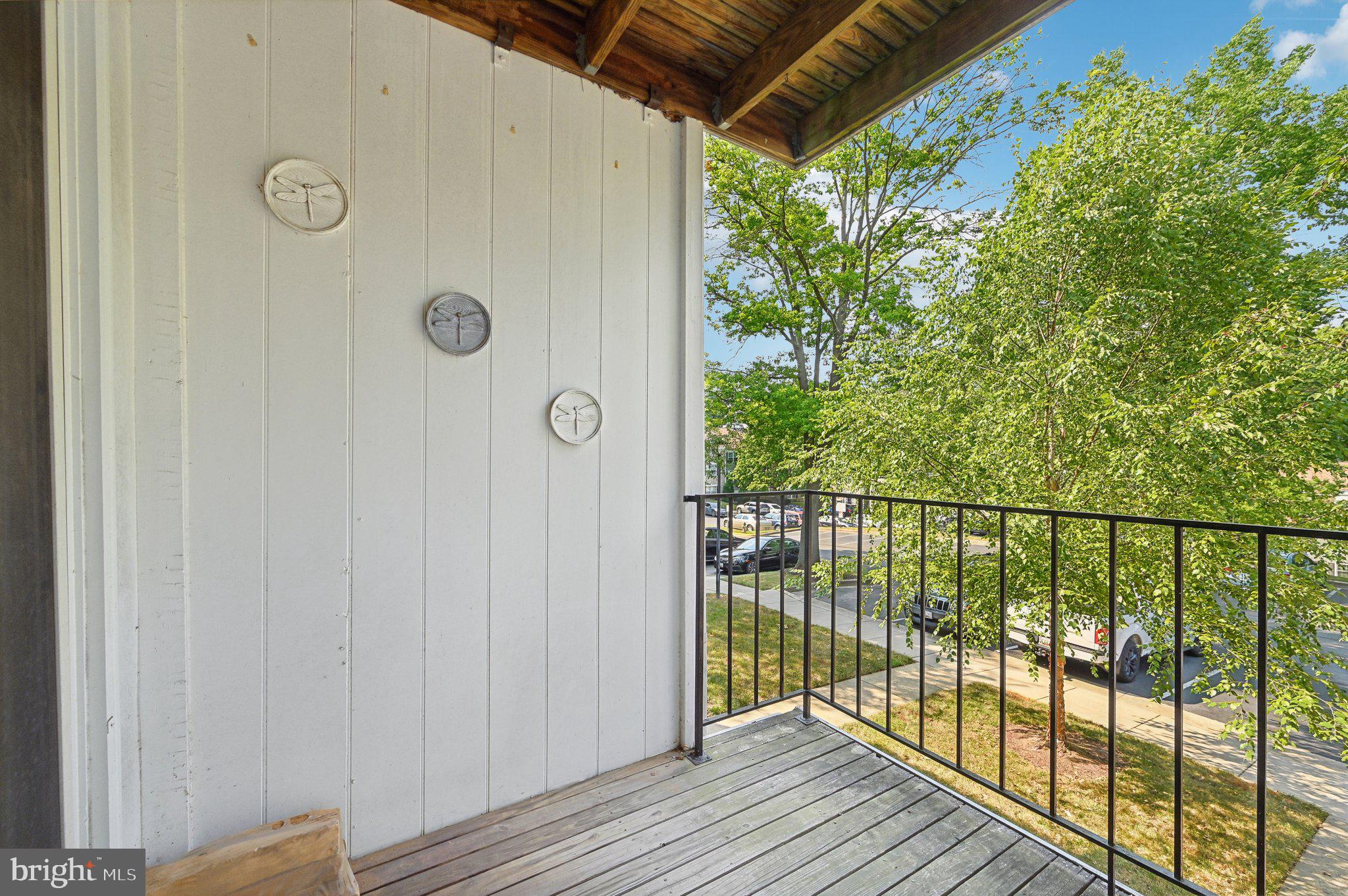 LAKEVIEW - Residential Lease