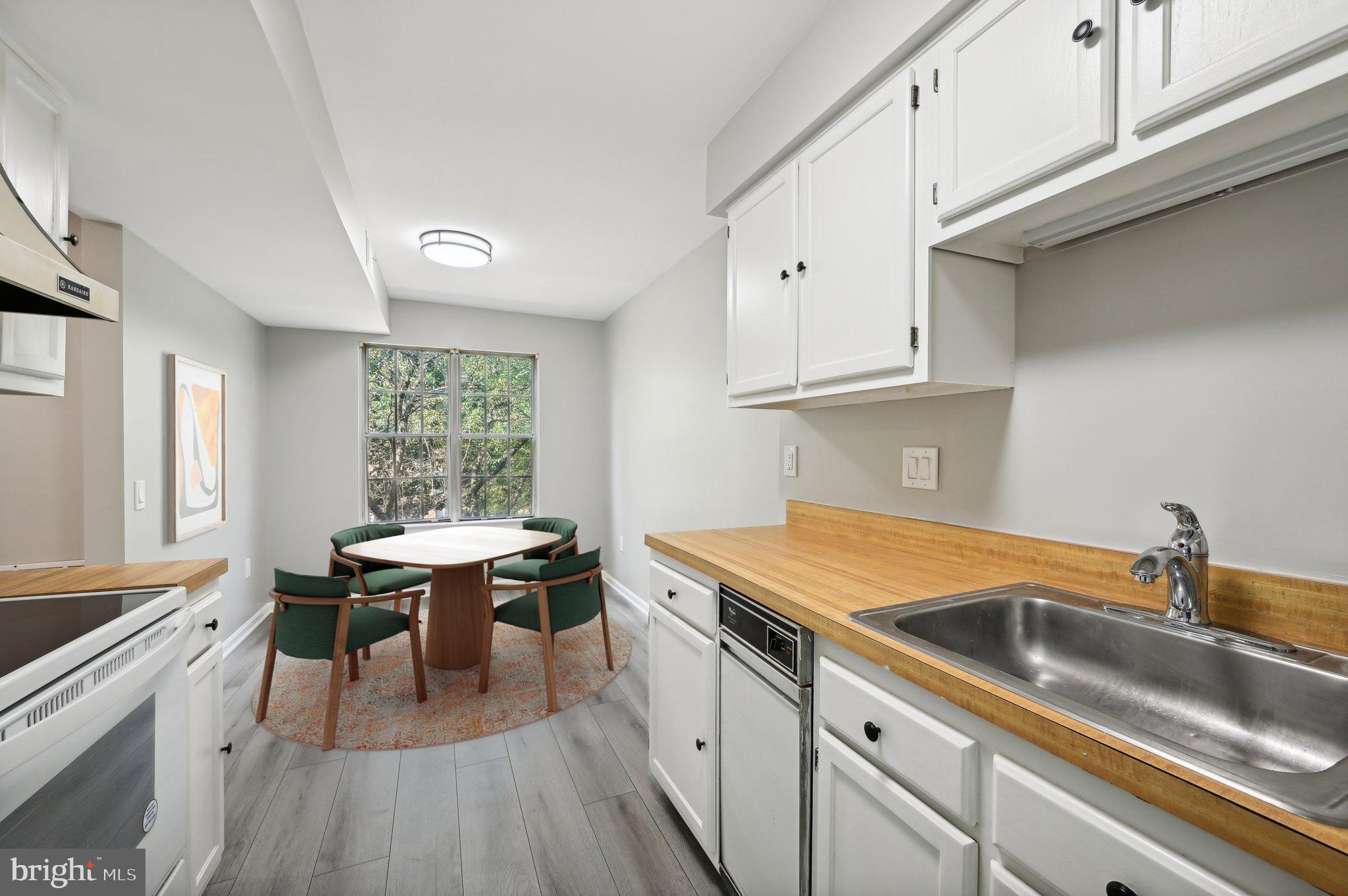 LAKEVIEW - Residential Lease