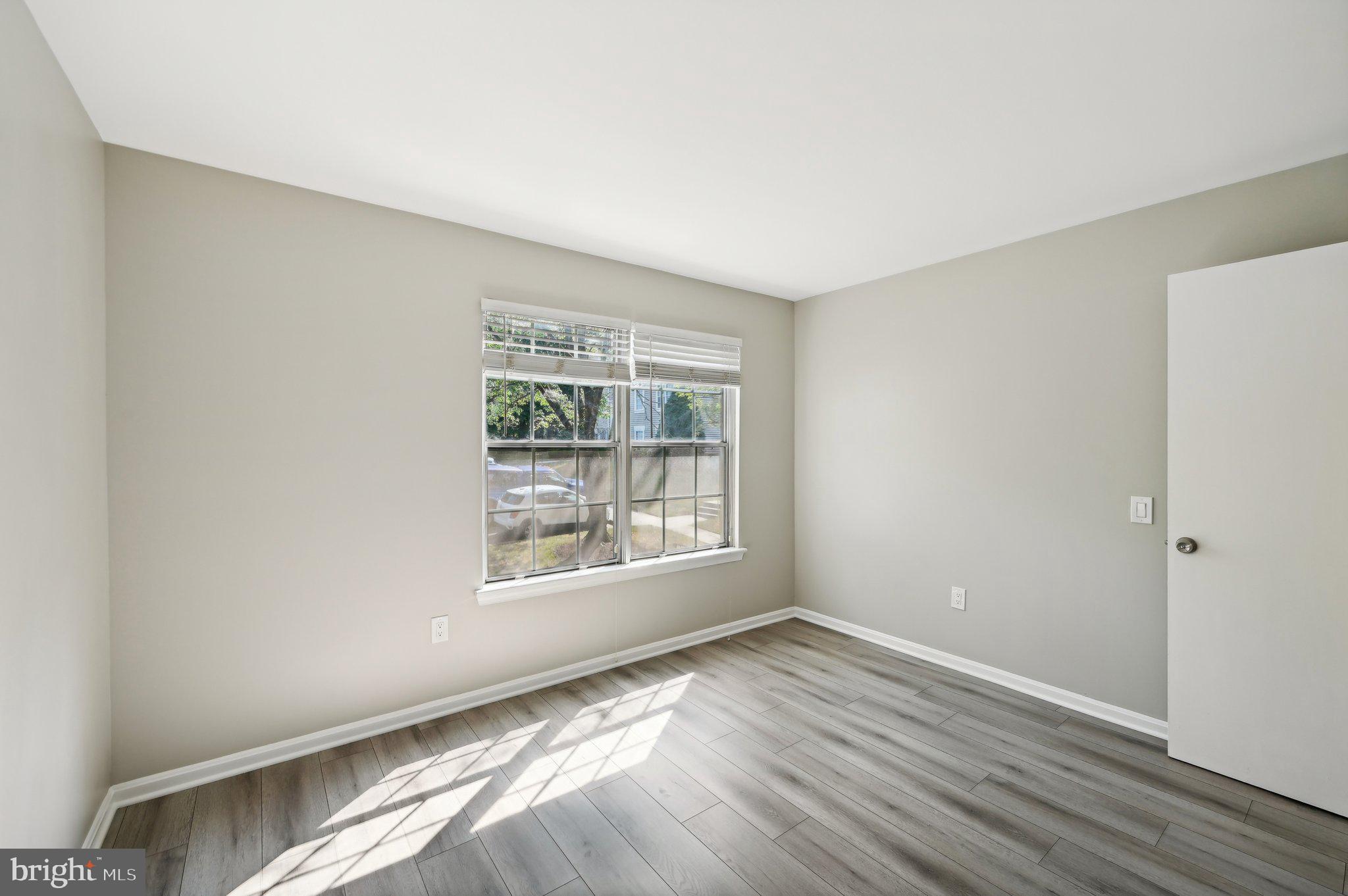 LAKEVIEW - Residential Lease