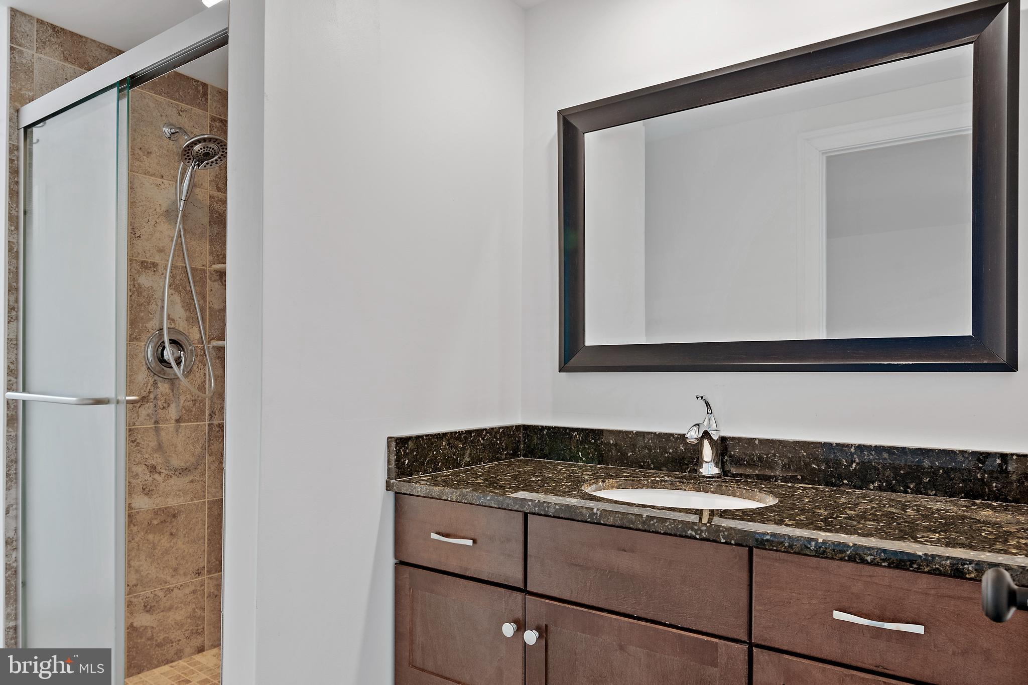 EASTPORT - Residential