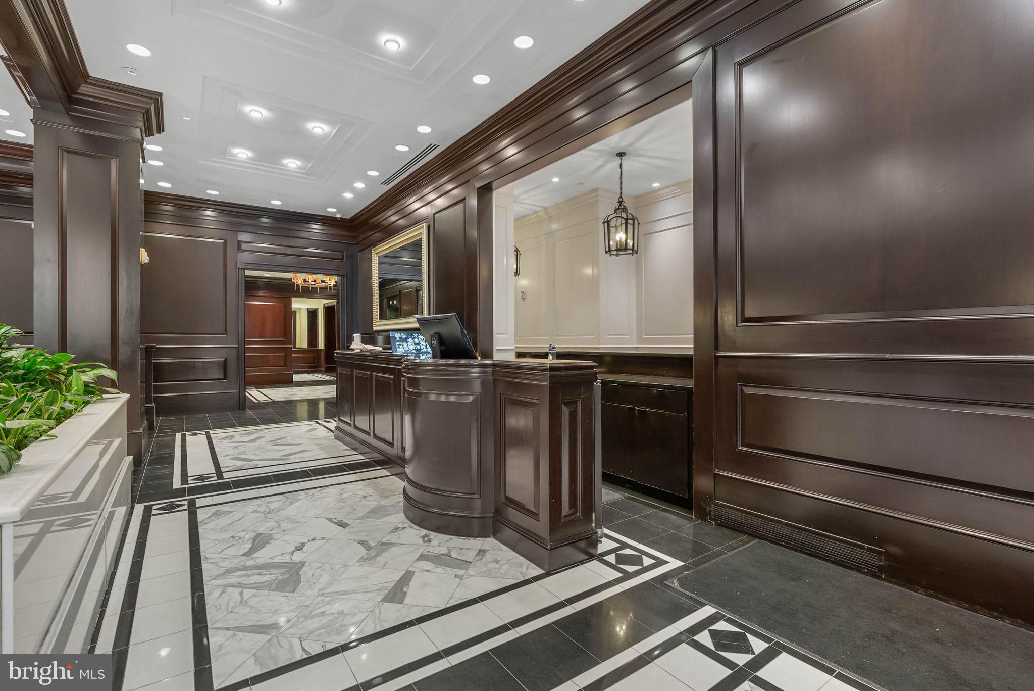 RITTENHOUSE SQUARE - Residential