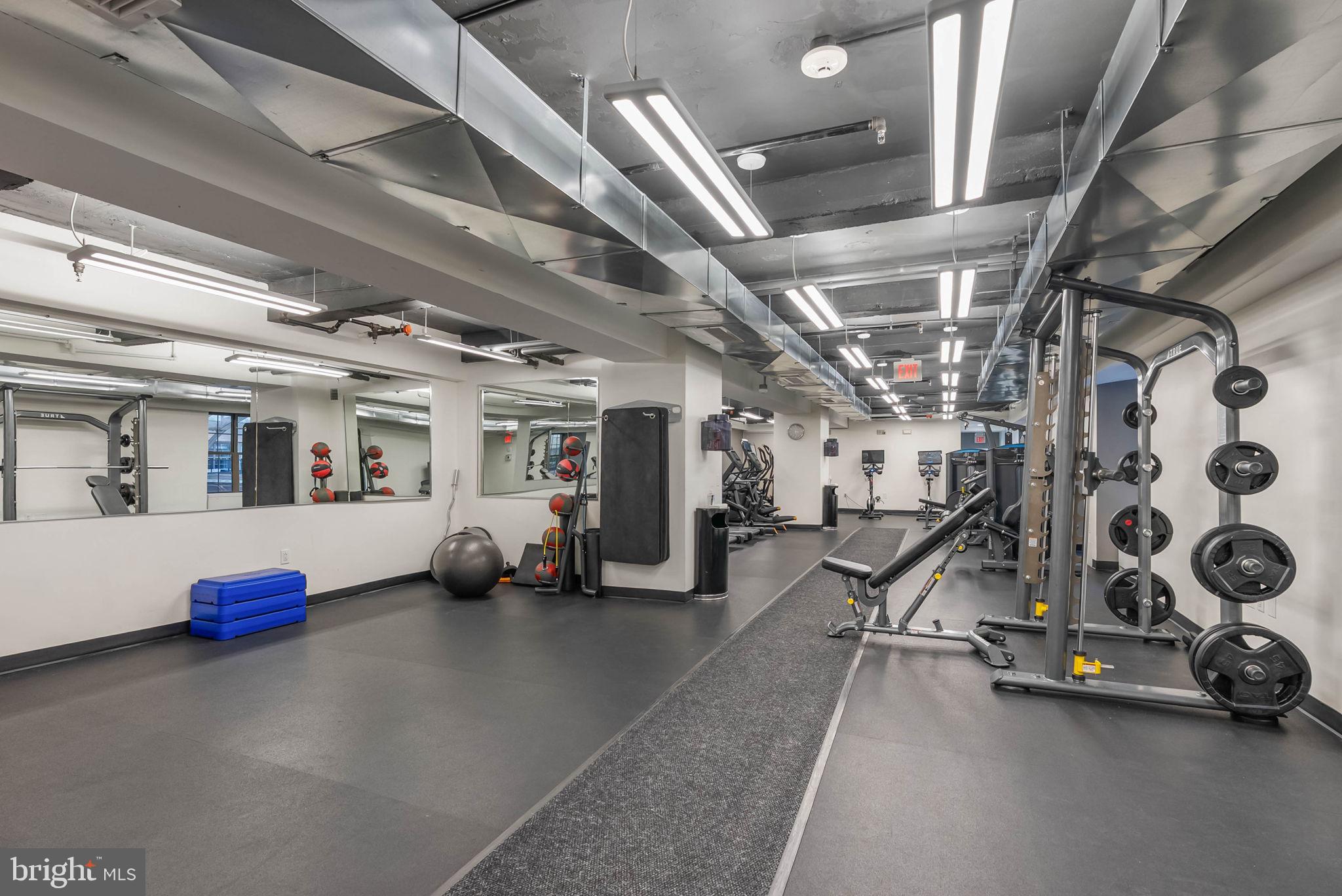 RITTENHOUSE SQUARE - Residential