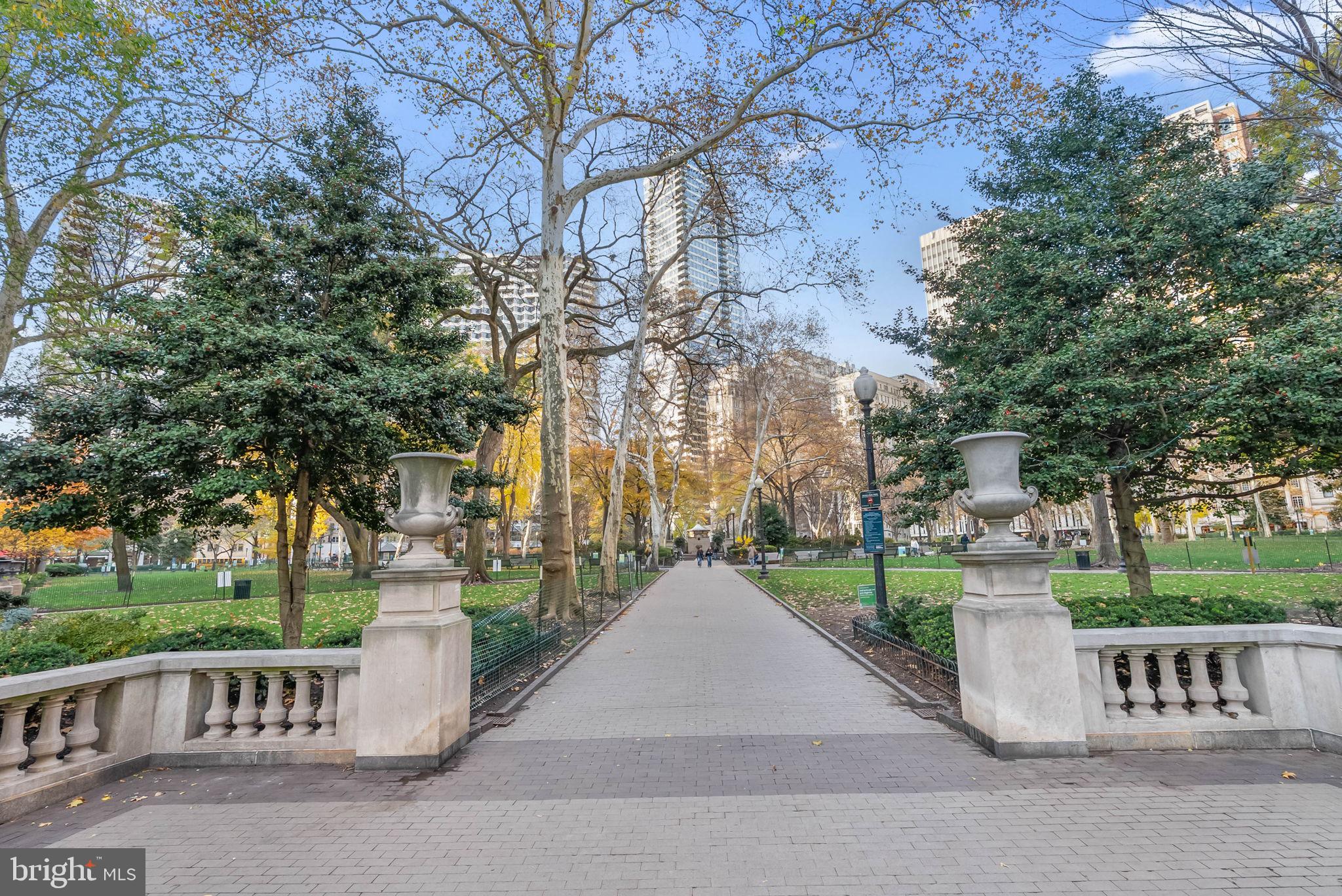 RITTENHOUSE SQUARE - Residential
