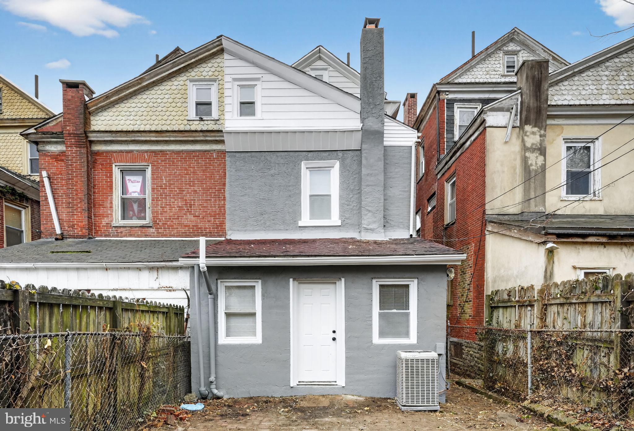GERMANTOWN - Residential