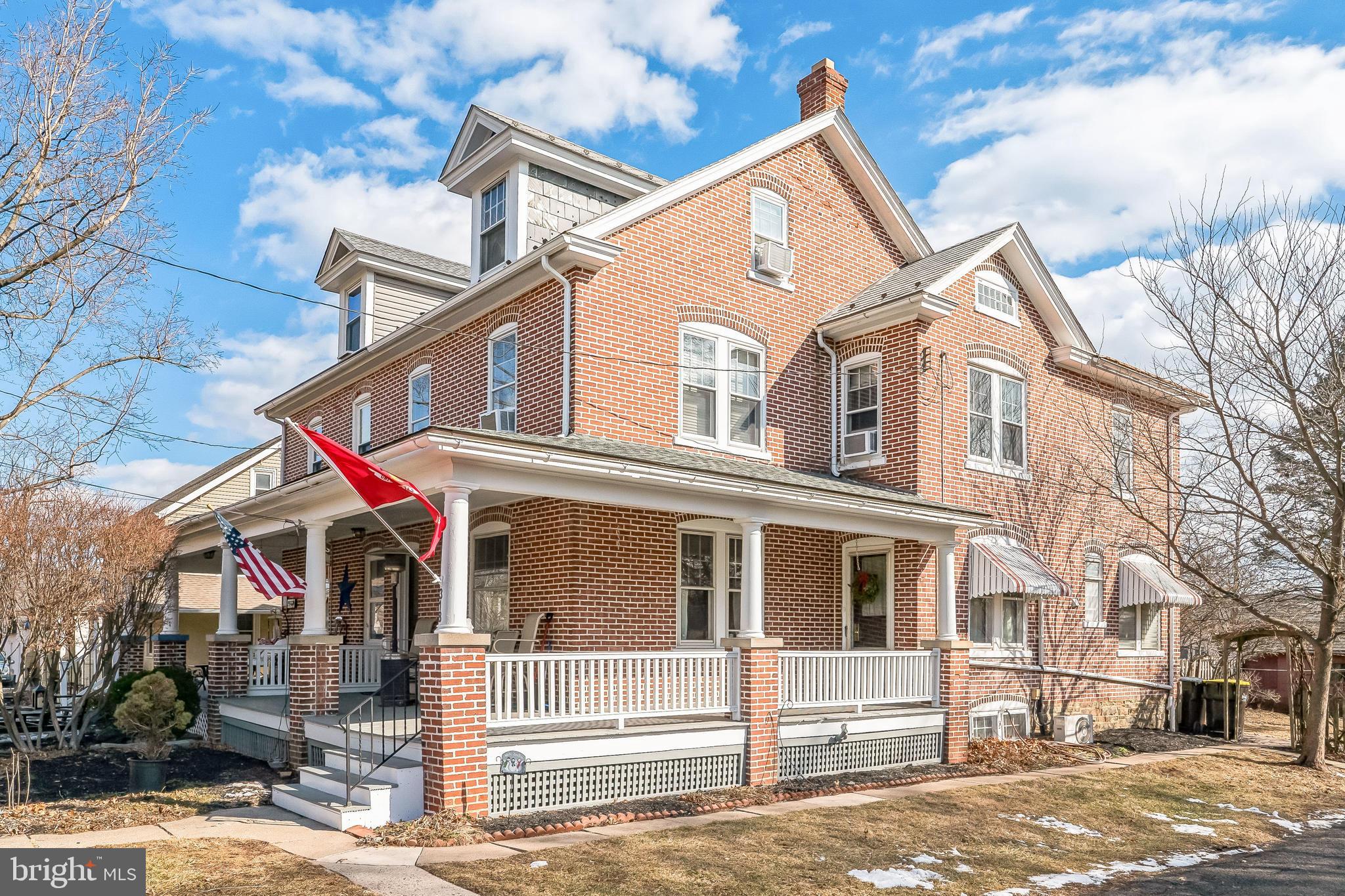 318 BROAD STREET