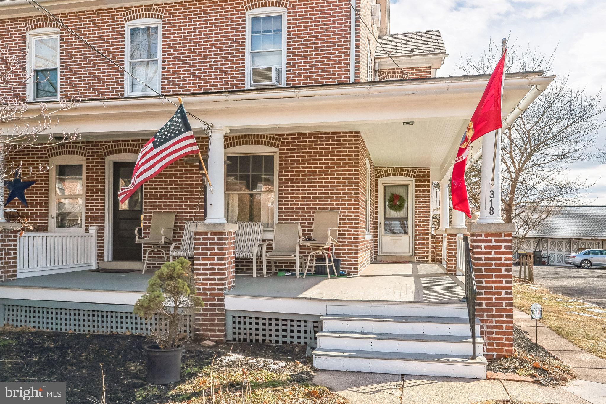 318 BROAD STREET