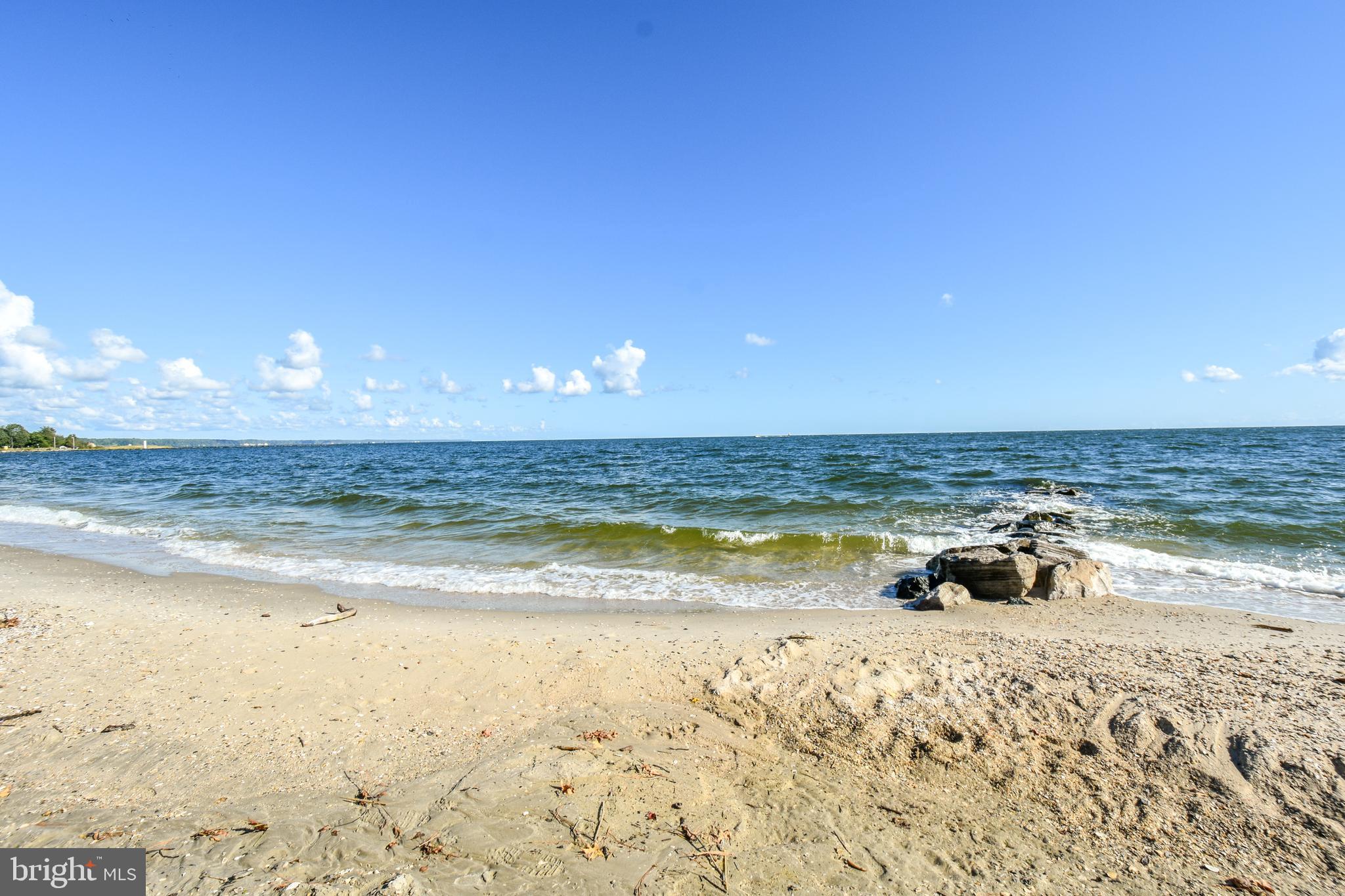 LONG BEACH - Residential