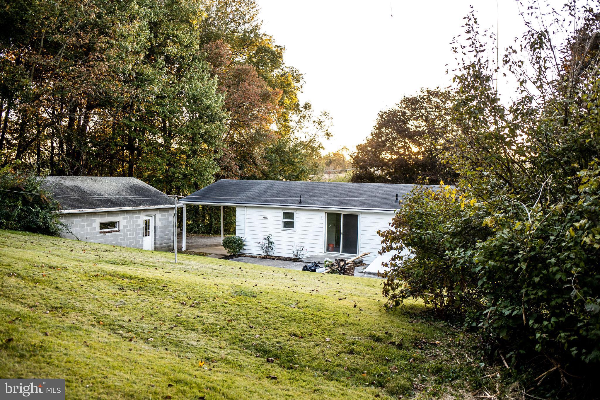 HAMPSTEAD - Residential