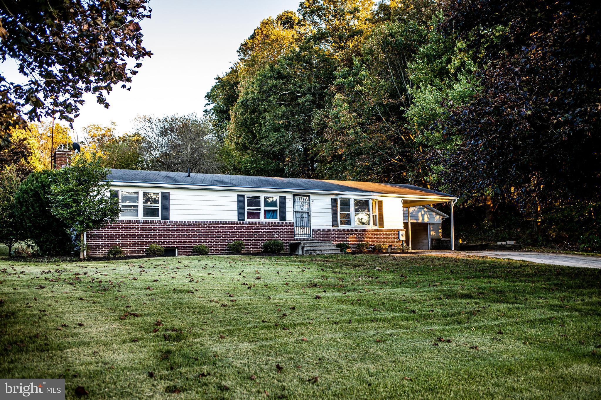 HAMPSTEAD - Residential