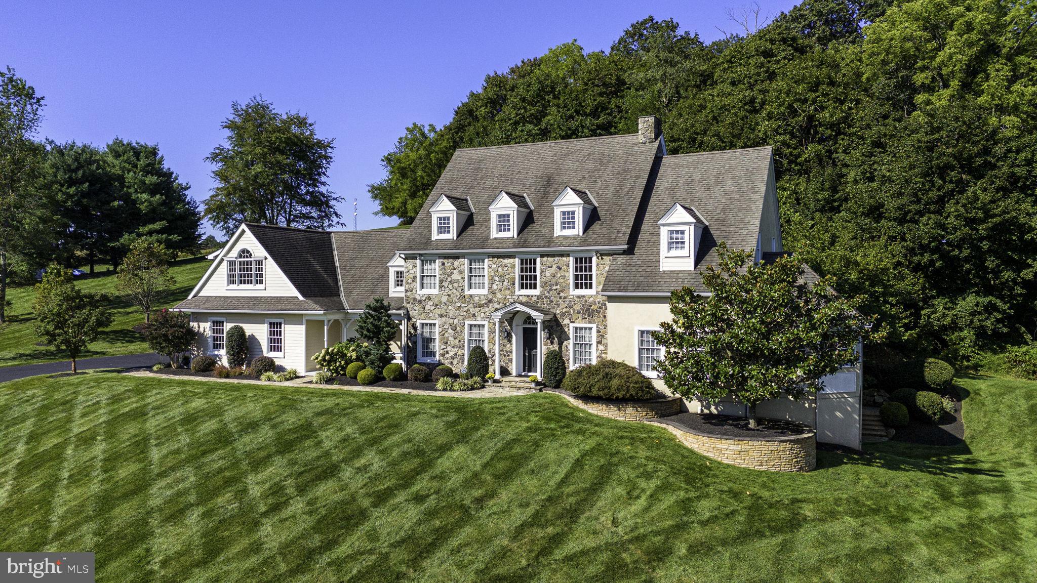 COTSWOLD ESTATES - Residential